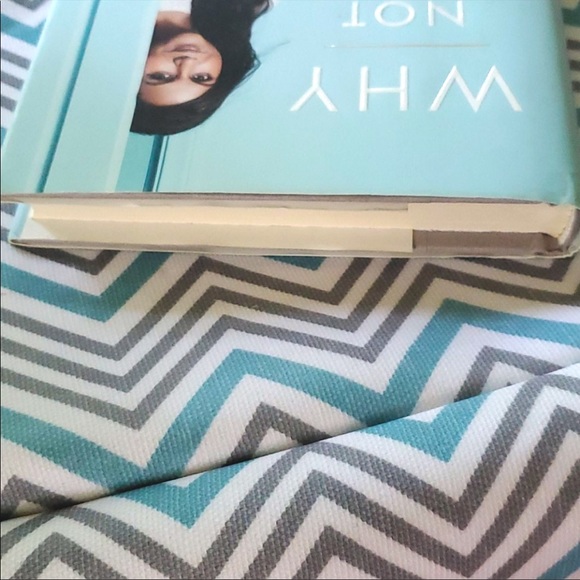 Why Not Me? by Mindy Kaling - Picture 5 of 6